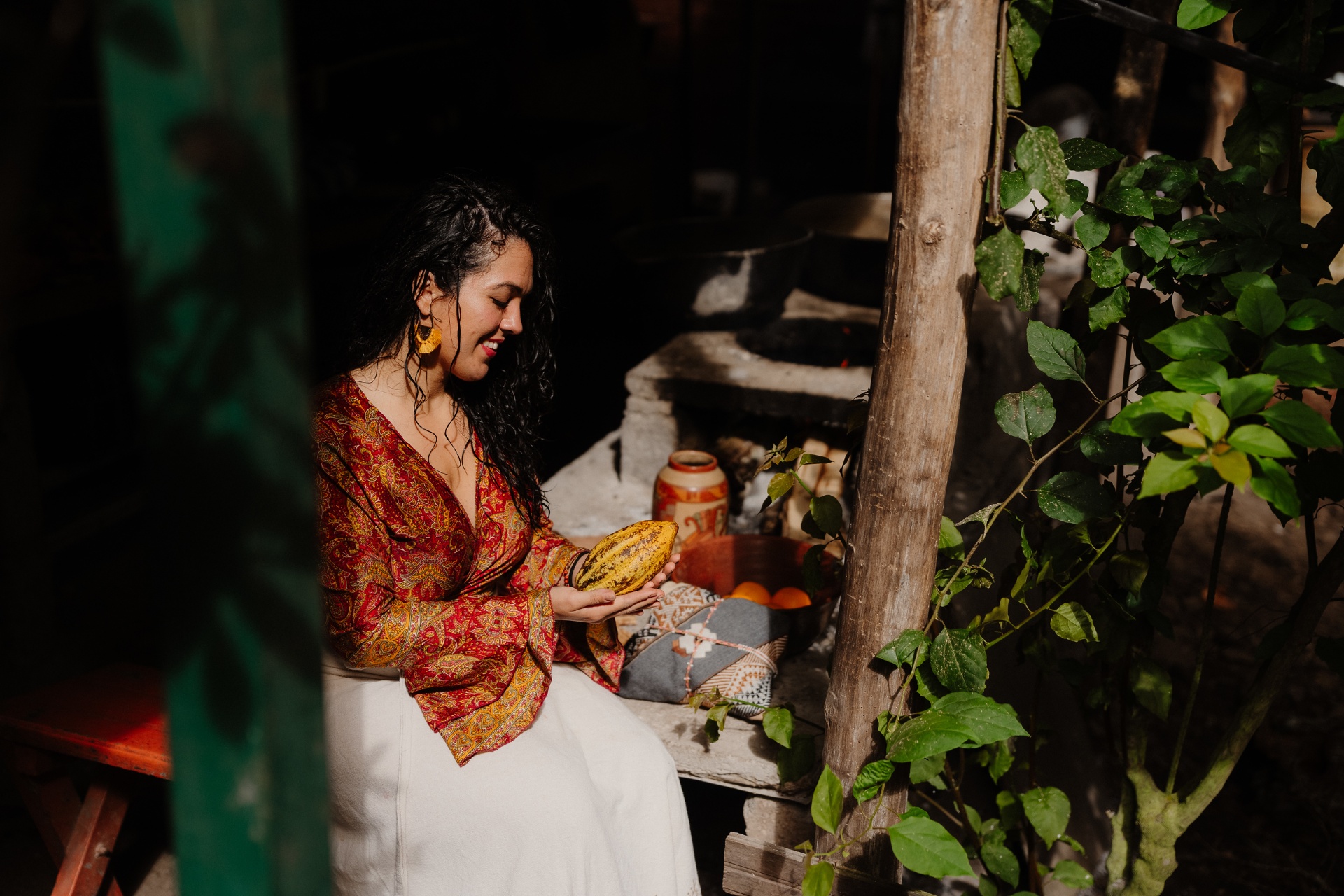 Mujer en introspección